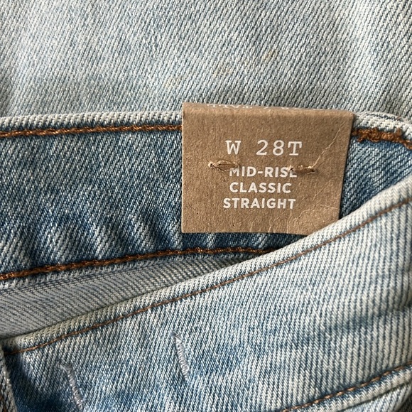 Madewell Tall Mid-Rise Classic Straight Jeans in Wellingford Wash: Knee-Rip Edit - Picture 7 of 14